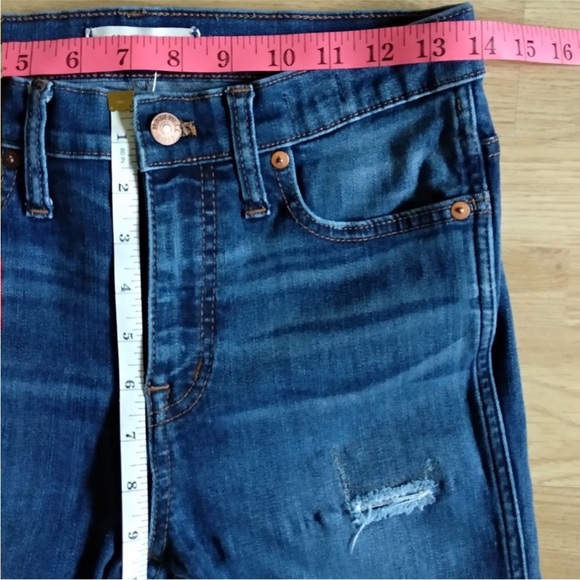 Madewell | Size 28 9" High-Rise Skinny Jeans Blue Wash Distressed Edition - Picture 9 of 14